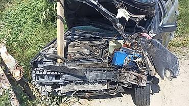 Другие детали кузова: Ауди A6 C5 седан (примерно 1997–2004 г.в.), серебристый цвет, на — 5