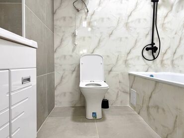 Посуточная аренда квартир: 1 комната, Душевая кабина, Постельное белье, Кондиционер — 16