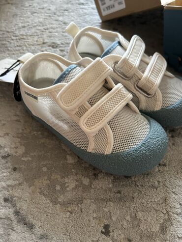 Детская обувь: Новые детские! 28 размер 
Качество⚡️⚡️⚡️
Мягкие, дышащие 🌬️