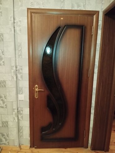 Kafel və bitirmə daşları: İşlənmiş Otaq qapısı 90x205 sm Plintus ilə, Zəmanətsiz, Ünvandan götürmə