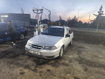 Daewoo: Daewoo Nexia: 2011 г., 1.6 л, Механика, Бензин, Седан