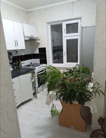 сниму квартиру в районе кудайберген: 3 бөлмө, Кыймылсыз мүлк агенттиги, Чогуу жашоо менен, Толугу менен эмереги бар