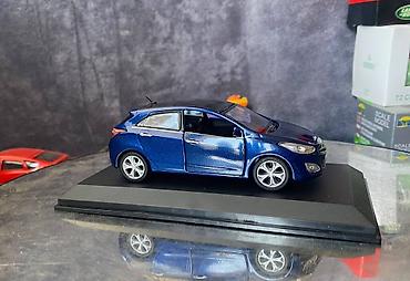 Avtomobil modelləri: Коллекционная модель Hyundai i30 5 door blue 2012 Pino B&D Scale — 15