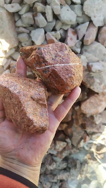 Фасадные гранитные плитки: Гранитный бутовый камень (фракция примерно 50–120 мм) - Натуральный — 2