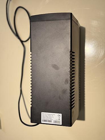 volt sumkası: Yeni UPS, 1001 - 1500 Vt, Rozetkaların sayı - 4 — 5