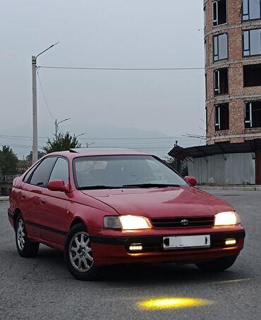 авто гаражное хранение: Toyota Carina E: 1994 г., 2 л, Механика, Бензин, Хэтчбэк