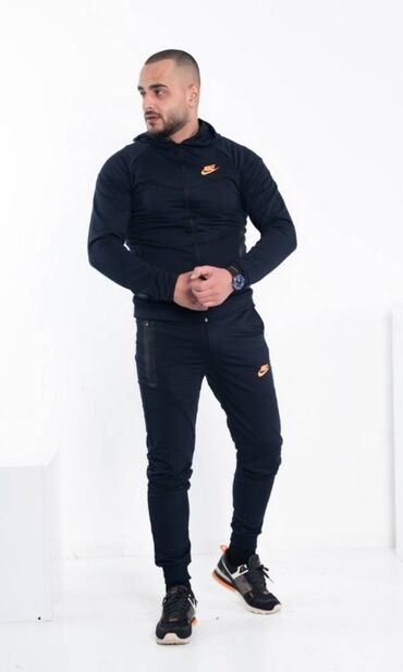 new tech fleece 2023: Nike muška trenerka

Novo
Pamuk
Veličine m l xl 2xl