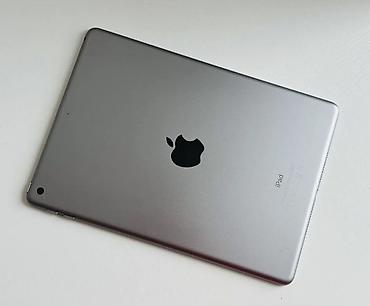ipad 2018: Планшет, Apple, память 32 ГБ, 9" - 10", Wi-Fi, Б/у, Классический цвет - Серый — 3