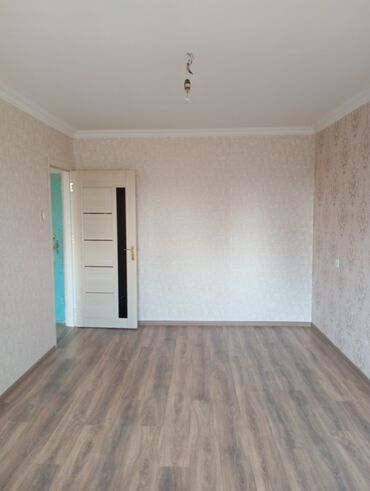 Köhnə tikili: Sumqayıt, 1 otaqlı, Köhnə tikili, 33 kv. m — 2