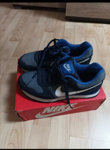 Patike: Nike, 37.5, bоја - Tamnoplava — 2