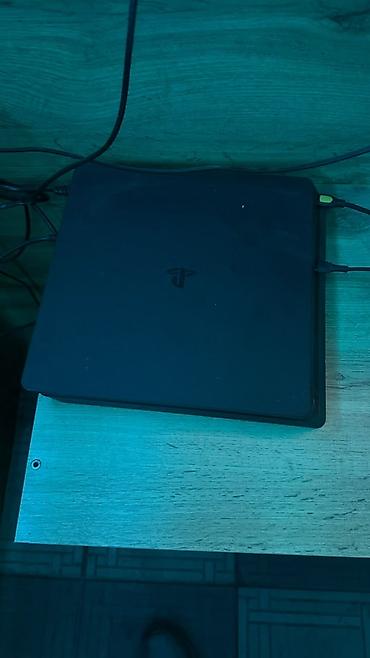 xbox slim: PlayStation 4 Slim (чёрная) - Компактная версия консоли с матовым — 1
