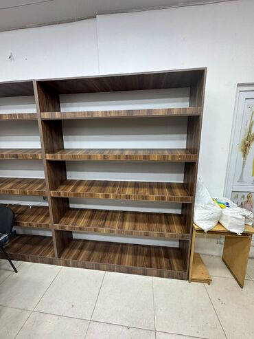 Rəf vitrinləri: Mağaza üçün vitrin/raf sistemi - Material: Lami­nət (ağac teksturalı — 37