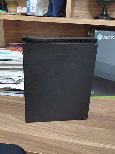 xbox seris x: Xbox One X 1TB oyun konsolu Xüsusiyyətlər: - 1TB daxili yaddaş – — 6