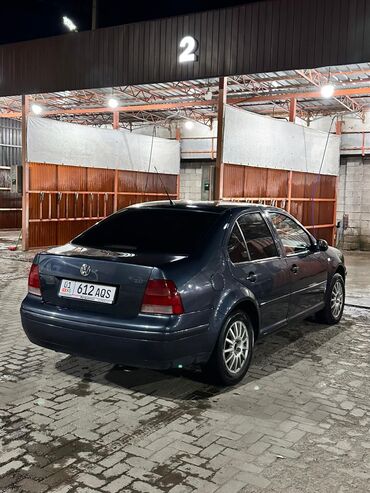 фольксваген вариант: Volkswagen Bora: 2002 г., 2 л, Механика, Бензин, Седан