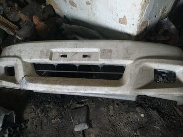 бампер на степвагон: Передний Бампер Hyundai Б/у, цвет - Белый