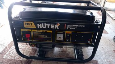 Генераторы: Продам бензогенератор Huter DY 4000L в отличном состоянии. Куплен в