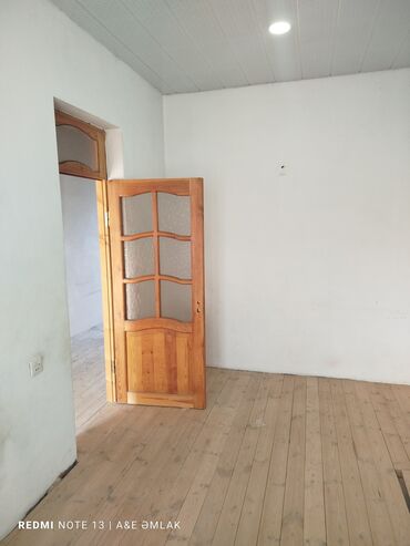 Həyət evləri və villaların satışı: 4 otaqlı, 150 kv. m, Kredit yoxdur, Orta təmir — 10