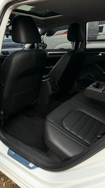 Volkswagen: Volkswagen Passat: 2018 г., 2 л, Автомат, Бензин, Седан — 2