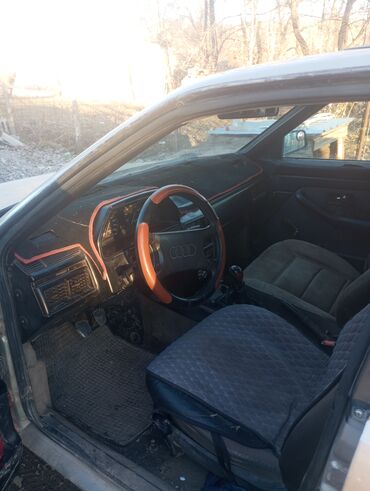 Audi: Audi 100: 1990 г., Механика, Седан — 1