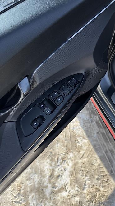 Hyundai: Hyundai Veloster: 2019 г., 1.6 л, Робот, Бензин, Хэтчбэк — 4