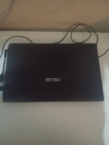 Masaüstü kompüterlər və iş stansiyaları: Yeni ASUS Chromebook, 18 ", Intel Core i7, 256 GB, Ünvandan götürmə, Ödənişli çatdırılma