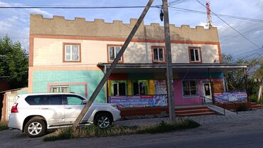 цум место: Сдаю помещение на втором этаже в центре Токмока 100кв уголок