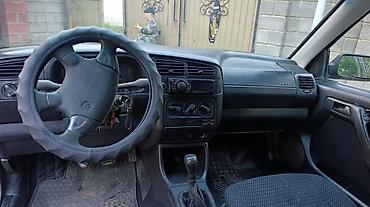 a8 d2: Volkswagen Vento: 1997 г., Механика, Седан — 10