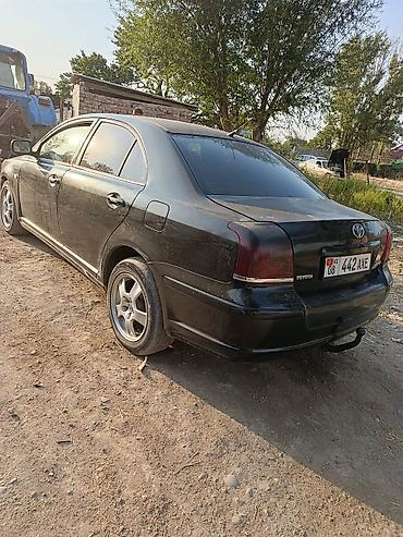 spark 2012: Toyota Avensis: 2003 г., 1.8 л, Механика, Бензин, Седан — 3