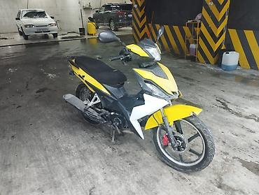 elektrik skuterlər: Məhsul: Sarı-qara rəngli skuter tipli motosiklet Təsvir: - Idman — 5