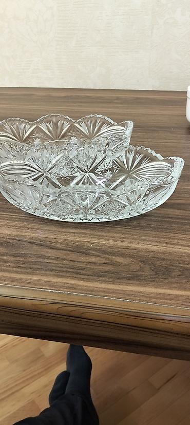 Kəsilmiş naxışlı şüşə boşqab - Material: qalın, şəffaf şüşə (klassik
