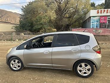 Продажа авто: Honda Jazz: 2009 г., 1.4 л, Механика, Бензин, Хэтчбэк — 8