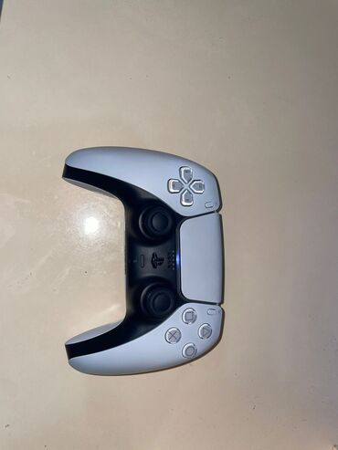 PS5 (Sony PlayStation 5): PlayStation 5 (PS5) – 1 TB yaddaşlı Diskli versiya Xüsusiyyətlər: - — 6