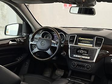 Mercedes-Benz: Mercedes-Benz M-Class: 2011 г., 3.5 л, Автомат, Бензин, Внедорожник — 7