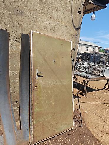 Qapılar və aksessuarlar: Metal qapı – polad konstruksiya - Material: qalın metal təbəqə — 1