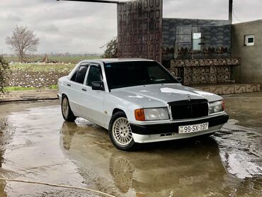 drabilka satisi: Mercedes-Benz 190: 2 l | 1991 il Sedan