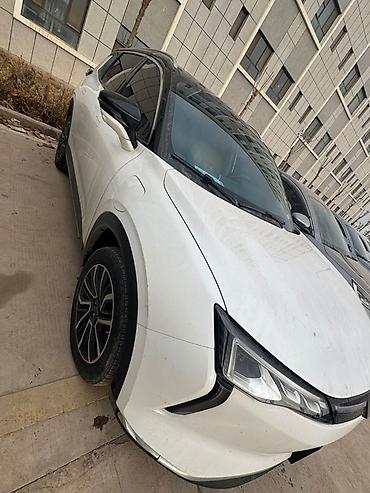 Weltmeister: Weltmeister W6, 2022 г., 100000 км, В наличии — 7