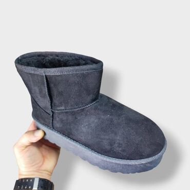 Ugg obuća: Ugg čizmice NOVO

Novo
Brojevi 36 do 41

fb Moja Kupovina 1 — 6