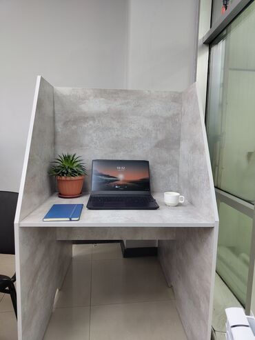 Столы: Офисный Стол, цвет - Серый