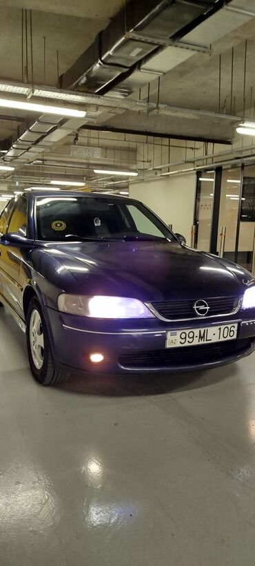 xezer avtomobil qiymetleri: Opel Vectra: 1.6 l | 1999 il 233522 km Sedan