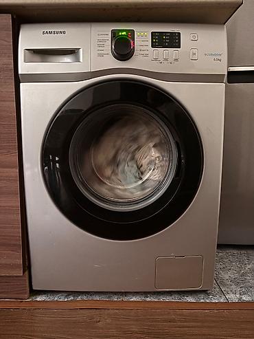 gunluk utu isi: Samsung paltaryuyan tam islek veziyyetde — 2