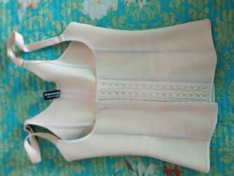 Костюмы с юбкой: Покупали 4500. Одевали всего лишь 3 раза — 3