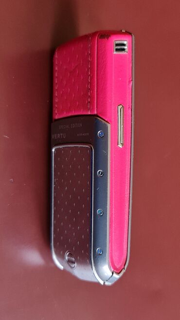 Ostali mobilni telefoni: Telefon vertu jako skup model,ide bez punjaca nemam punjac za njega — 10