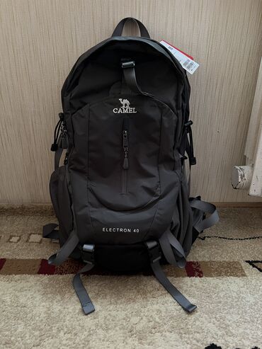 Рюкзаки: Походный рюкзак вместительностью 40L от китайского бренда