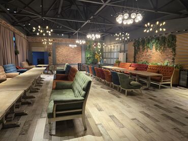 Sifarişlə restoran üçün masa və oturacaq dəstləri: Stullar ilə, Kvadrat masa, 2 nəfər — 12