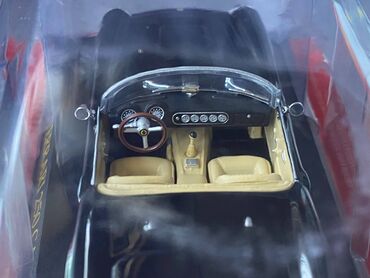 Avtomobil modelləri: Коллекционная модель Ferrari 250 GT California Black 1957 Altaya — 11