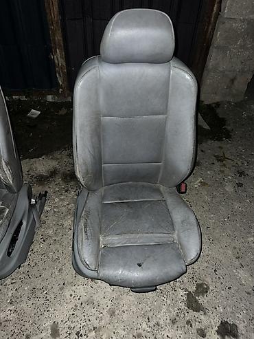 bmw 2002: Avtomobil üçün ön oturacaqlar (cütlük) - Material: boz rəngli dəri — 3