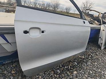 r17 dijagnoza: PREDNJA DESNA VRATA ZA AUDI A1 OD 2010. DO 2018. GOD. | Prednja — 2