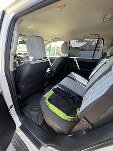 Toyota: Toyota Land Cruiser Prado: 2013 г., 4 л, Автомат, Бензин, Внедорожник — 7