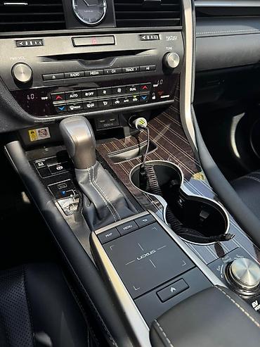 Lexus: Lexus RX: 2021 г., 3.5 л, Автомат, Гибрид, Кроссовер — 8
