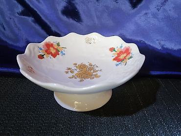 Stare vaze i dekor: Porcelanska nova,vintaz bombonijera. Porcelanska bombonijera,sve na — 2